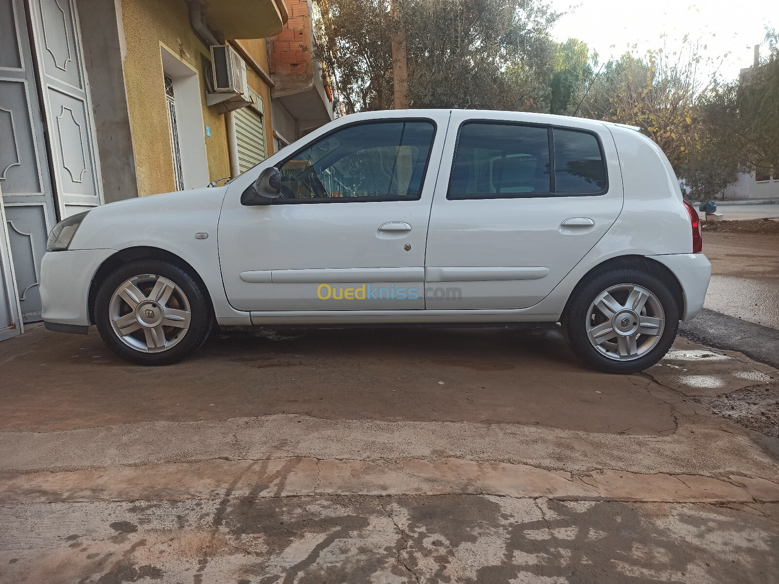 Renault Clio Campus 2015 Facelift