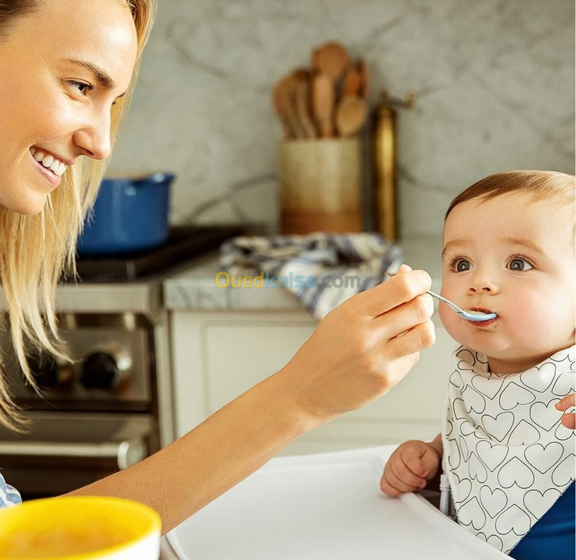 Cuillere pour bebe