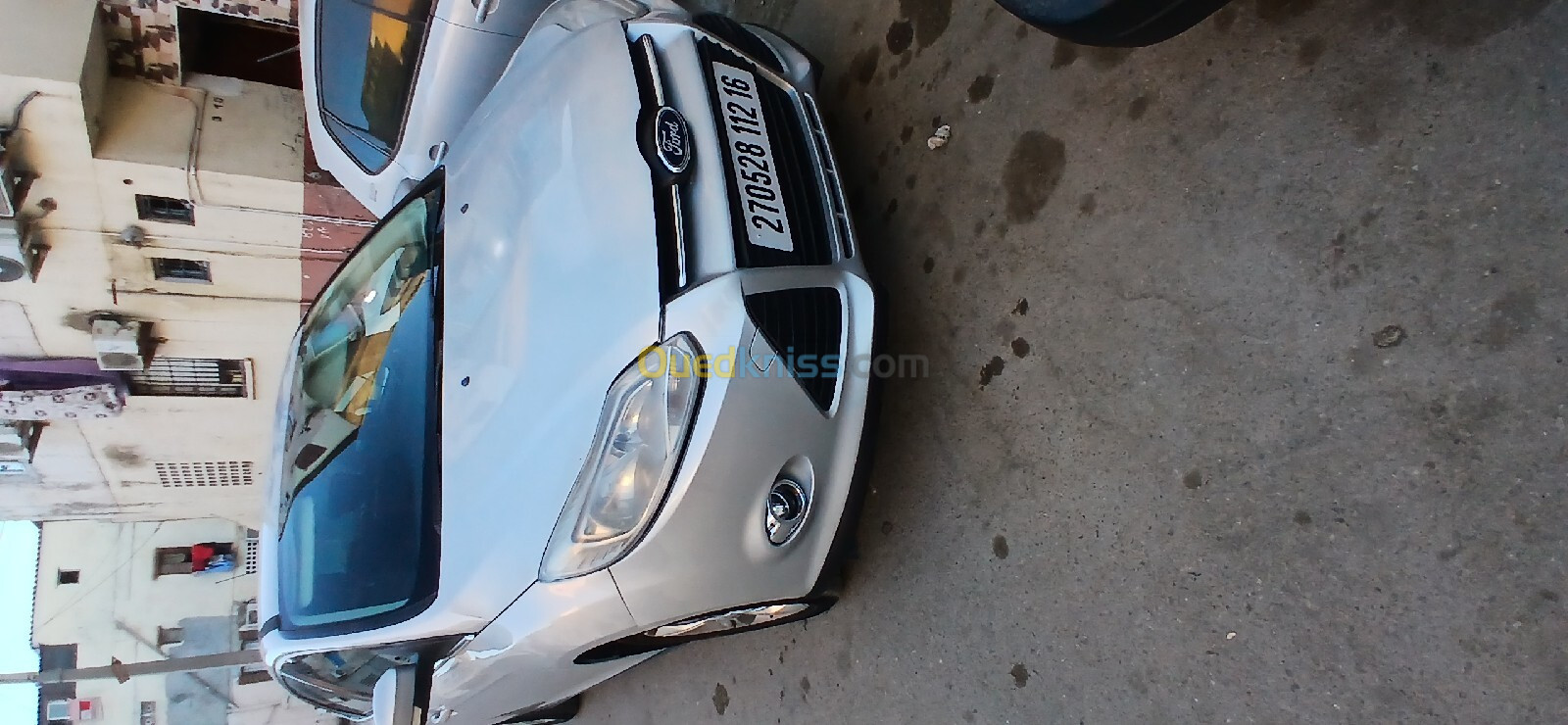 Ford Focus 4 portes 2012 Titanium