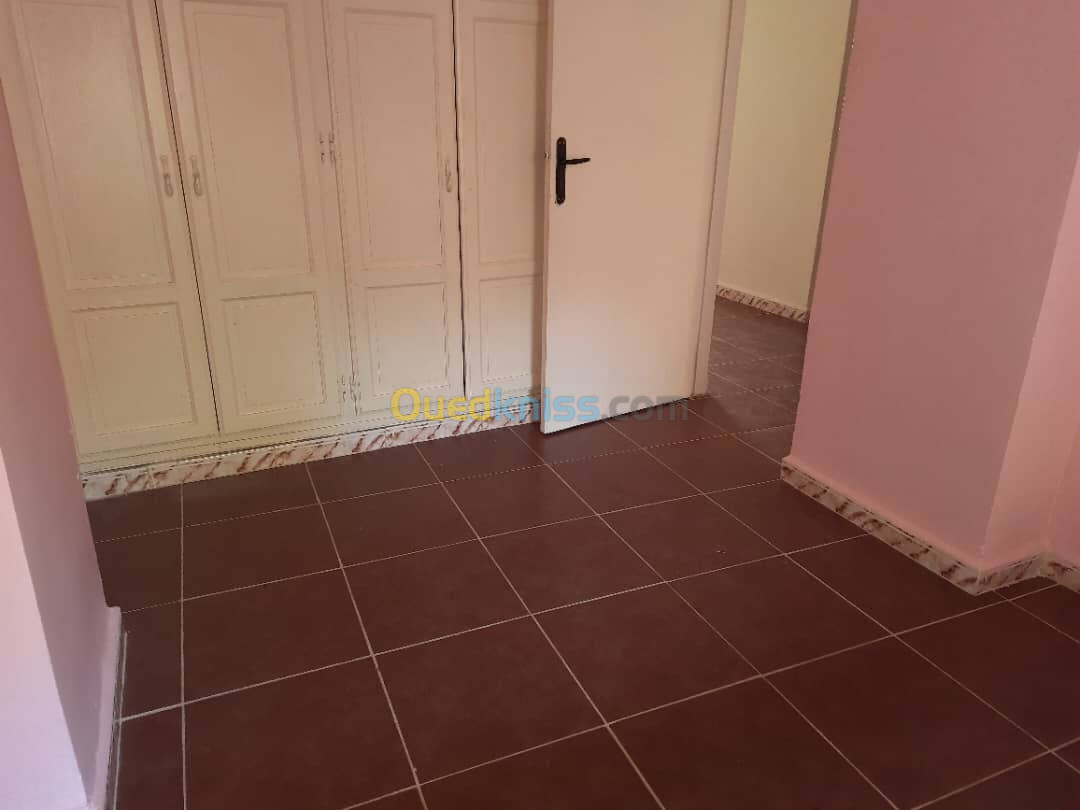 Location Appartement F02 Tizi Ouzou Tigzirt