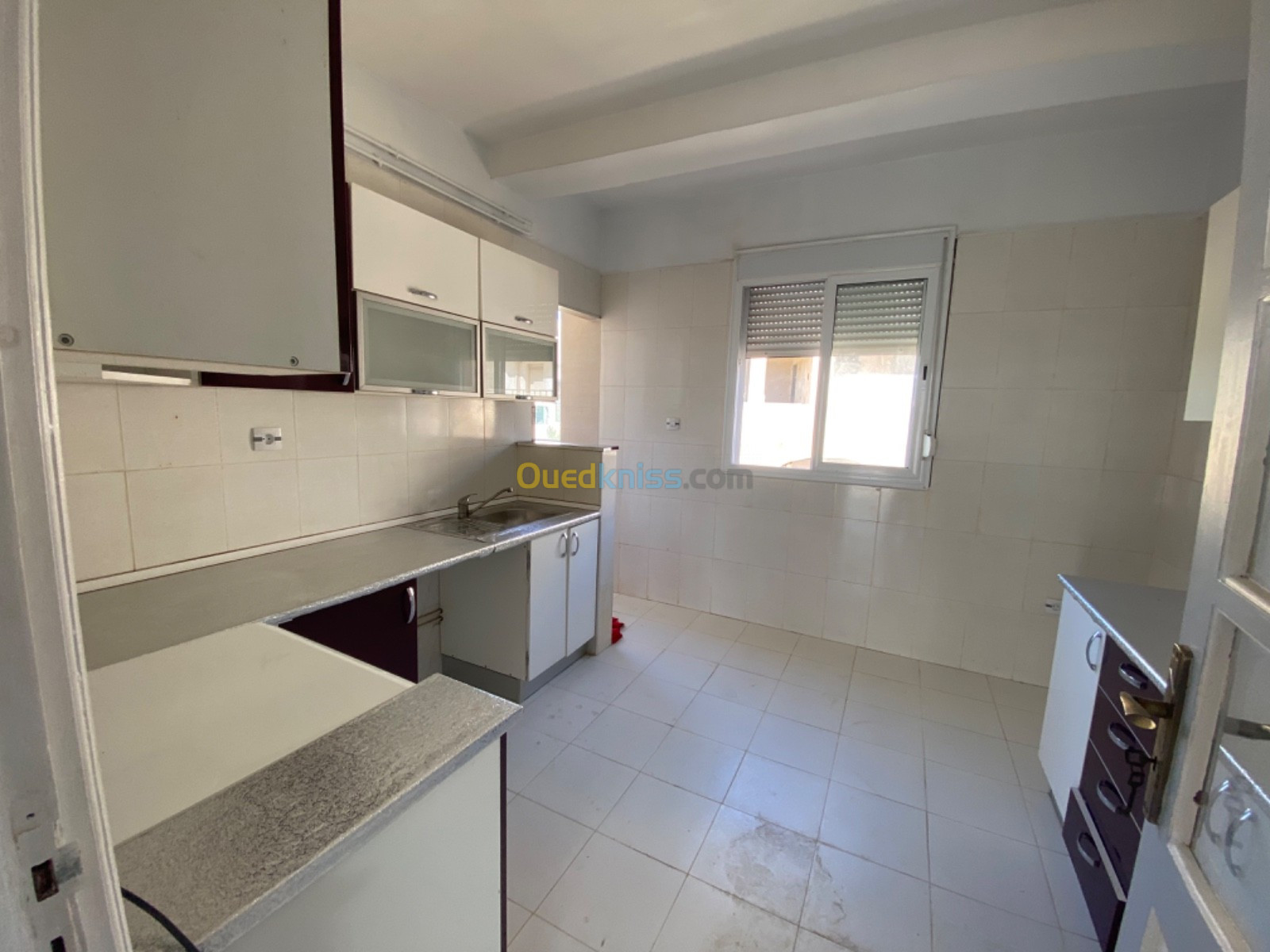 Location Appartement F4 Alger Baba hassen