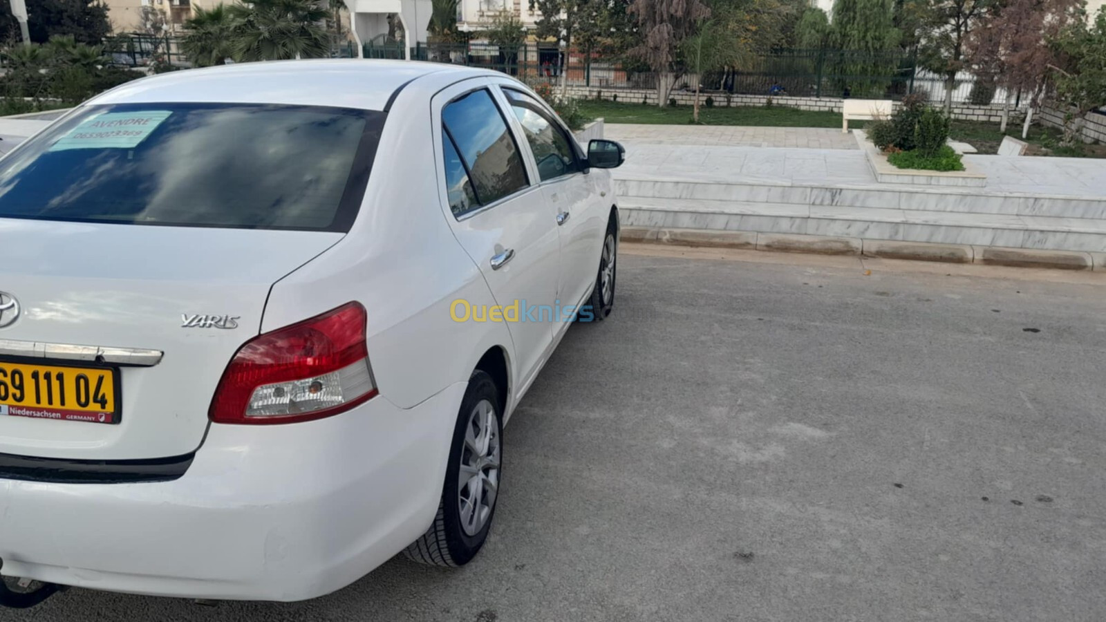 Toyota Yaris Sedan 2011 Yaris Sedan