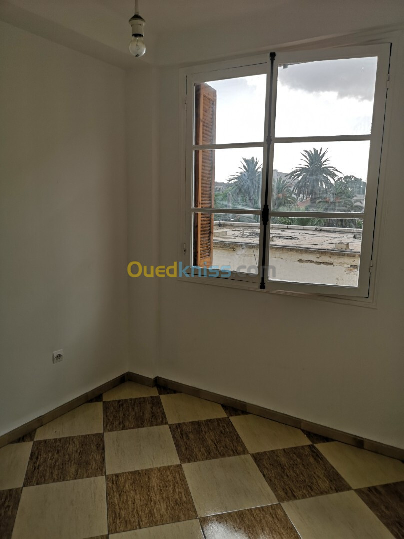 Vente Appartement F3 Alger Ain taya