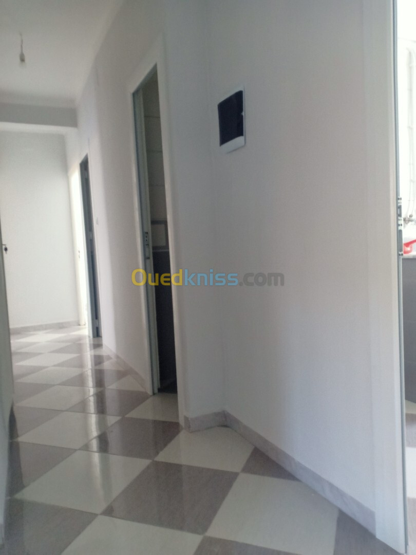 Location Appartement F4 Béjaïa Bejaia