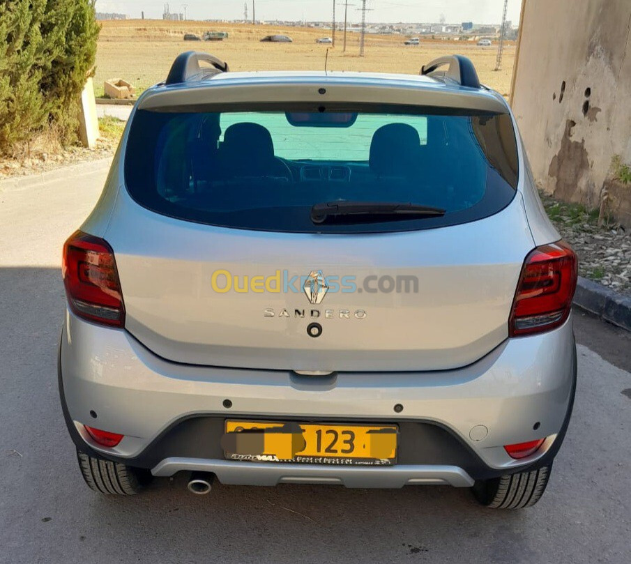 Dacia Sandero 2023 Renault