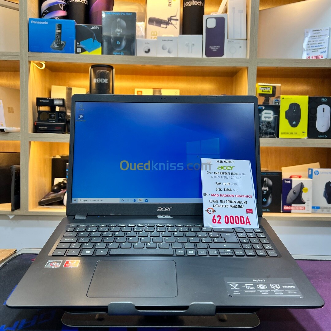 ACER ASPIRE 17 AMD E1 4GB RAM 256GB SSD 