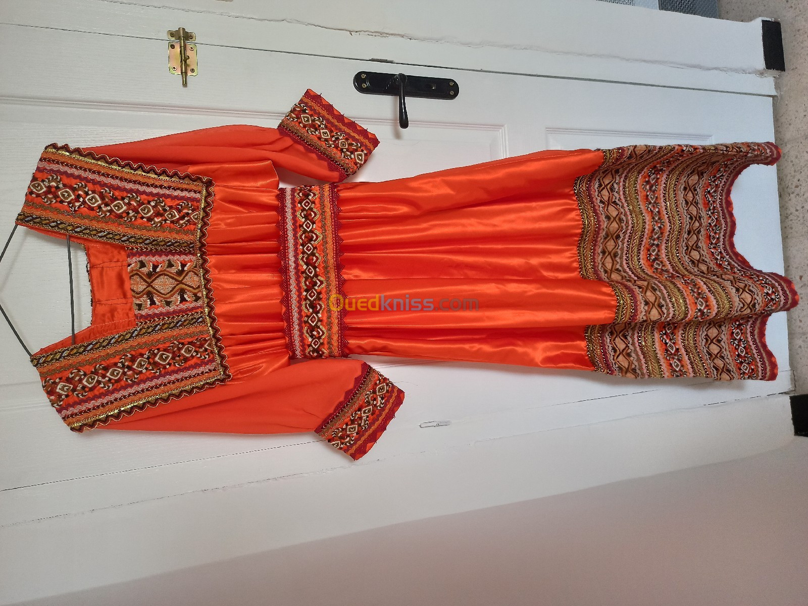 Robe kabyle orange satin 