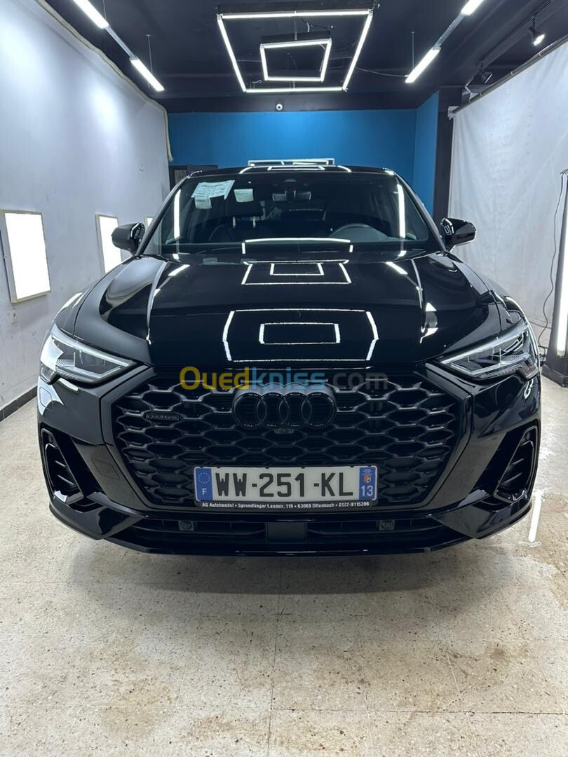 Audi Q3 2024 Black education