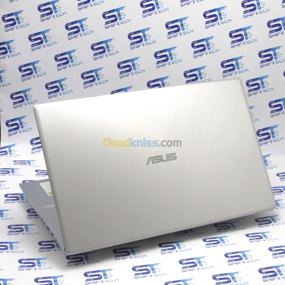 Asus VivoBook 17 S712U i5 1135G7 8G 512 SSD 17.3" Full HD