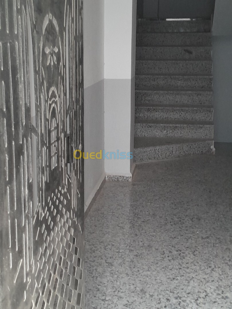 Location Appartement F3 Alger Bouzareah