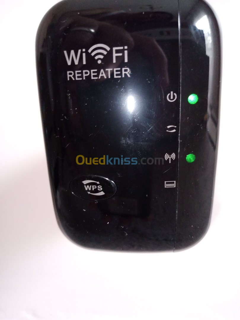 مقوي الإنترنت wifi 