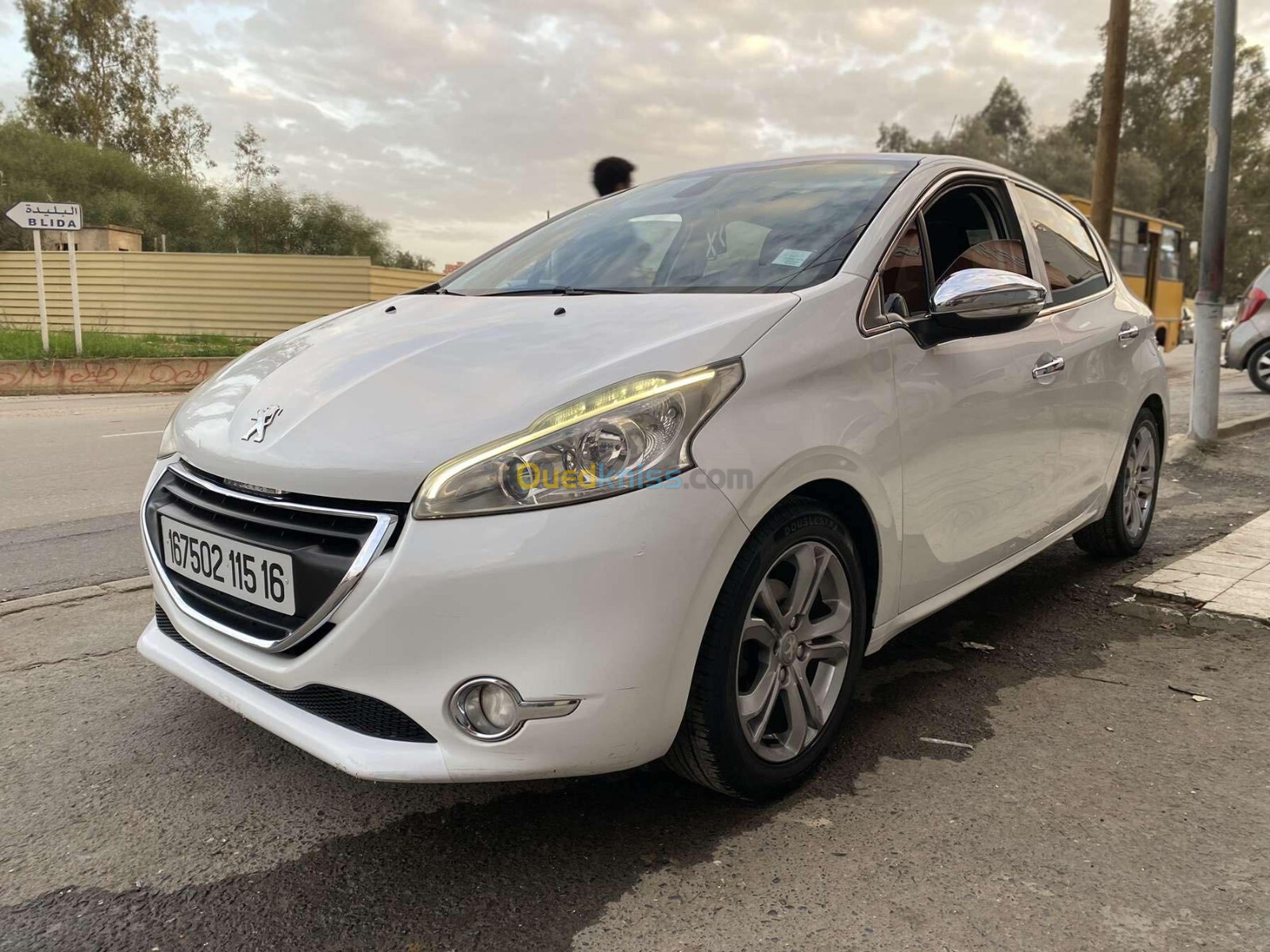 Peugeot 208 2015 Allure