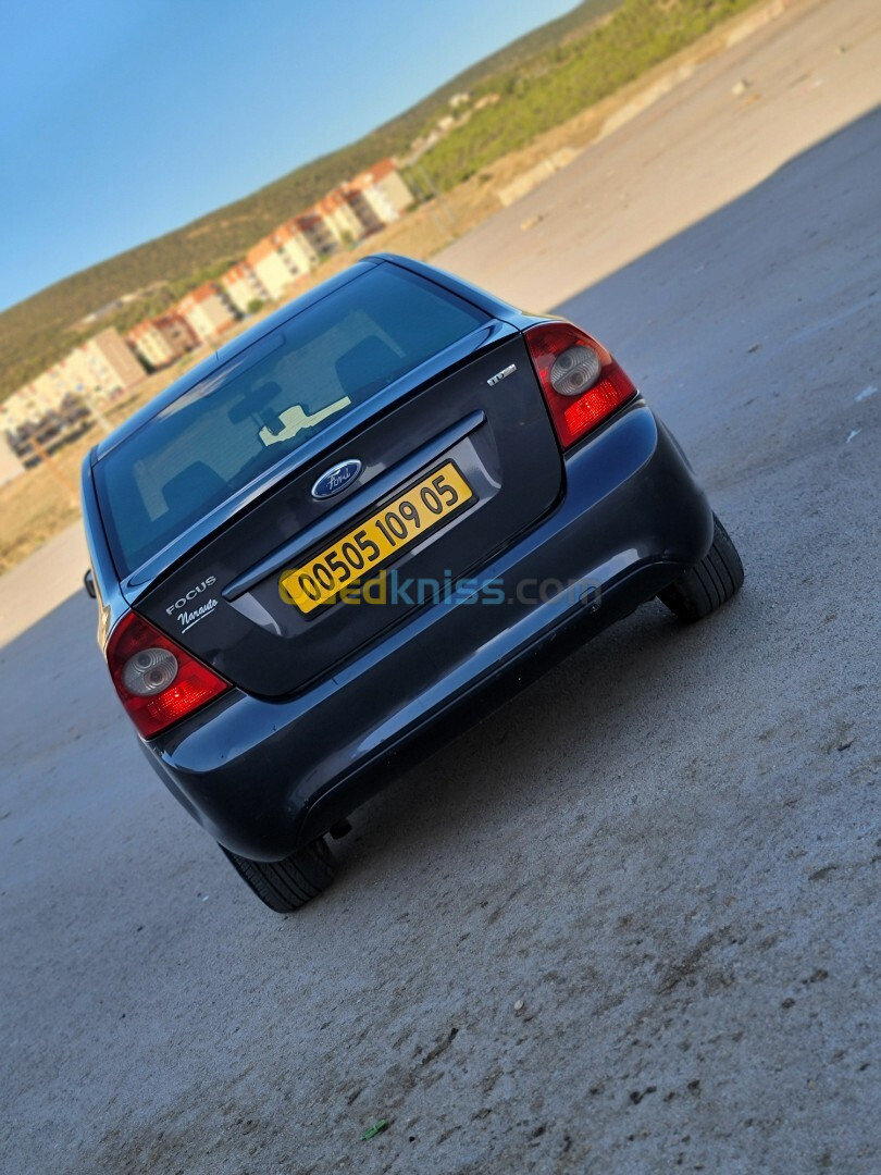 Ford Focus 4 portes 2009 Focus 4 portes