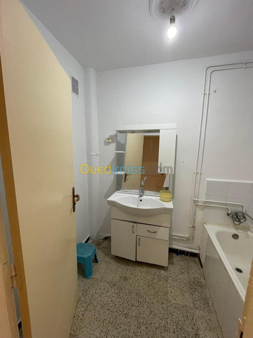 Location Appartement F3 Alger Bab ezzouar