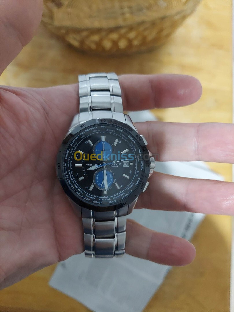 Montre casio solaire limited idition original Venu D'Europe 