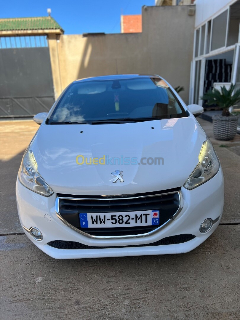 Peugeot 208 2014 208