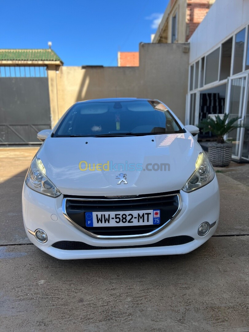 Peugeot 208 2014 208