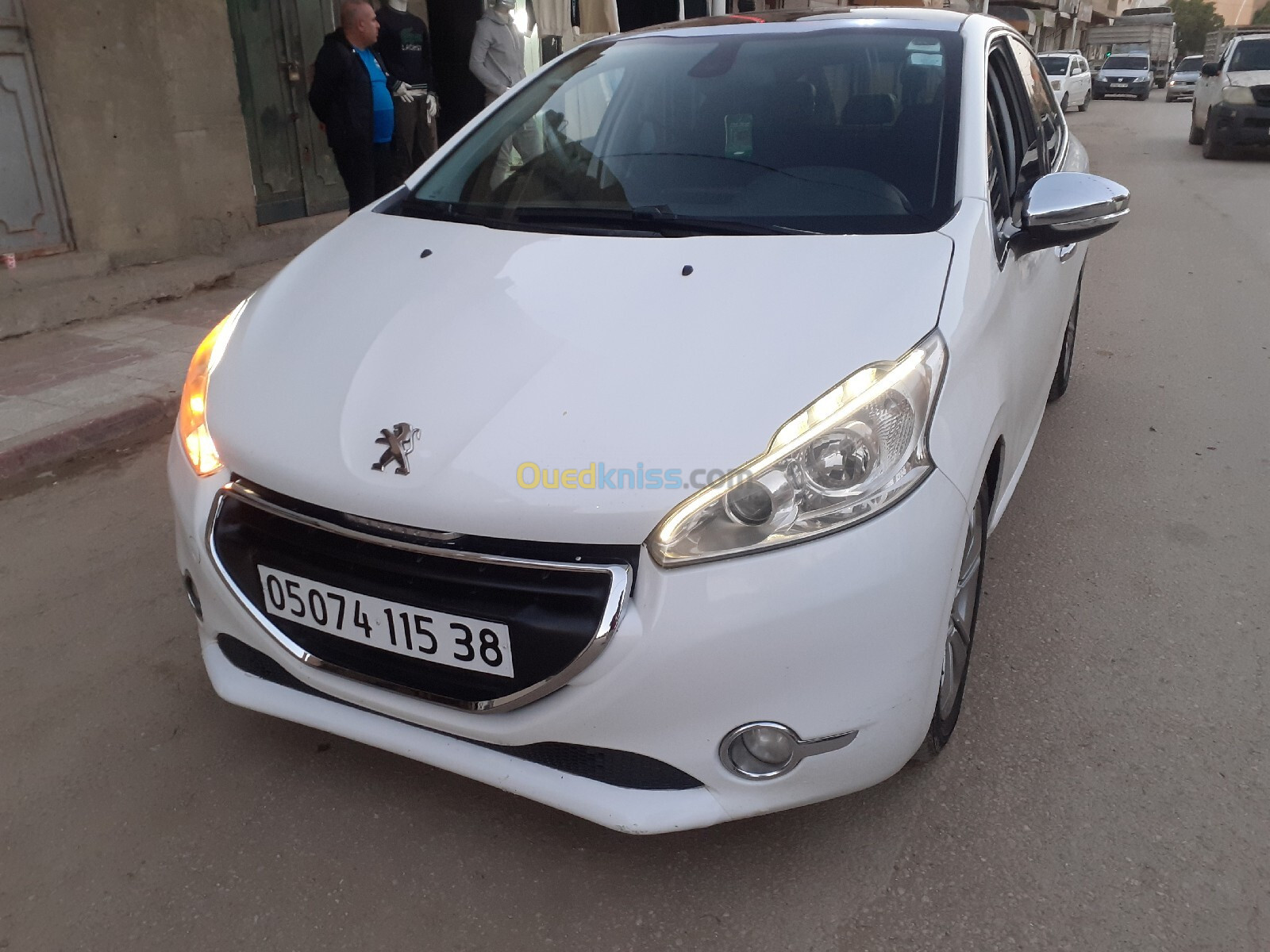 Peugeot 208 2015 Allure