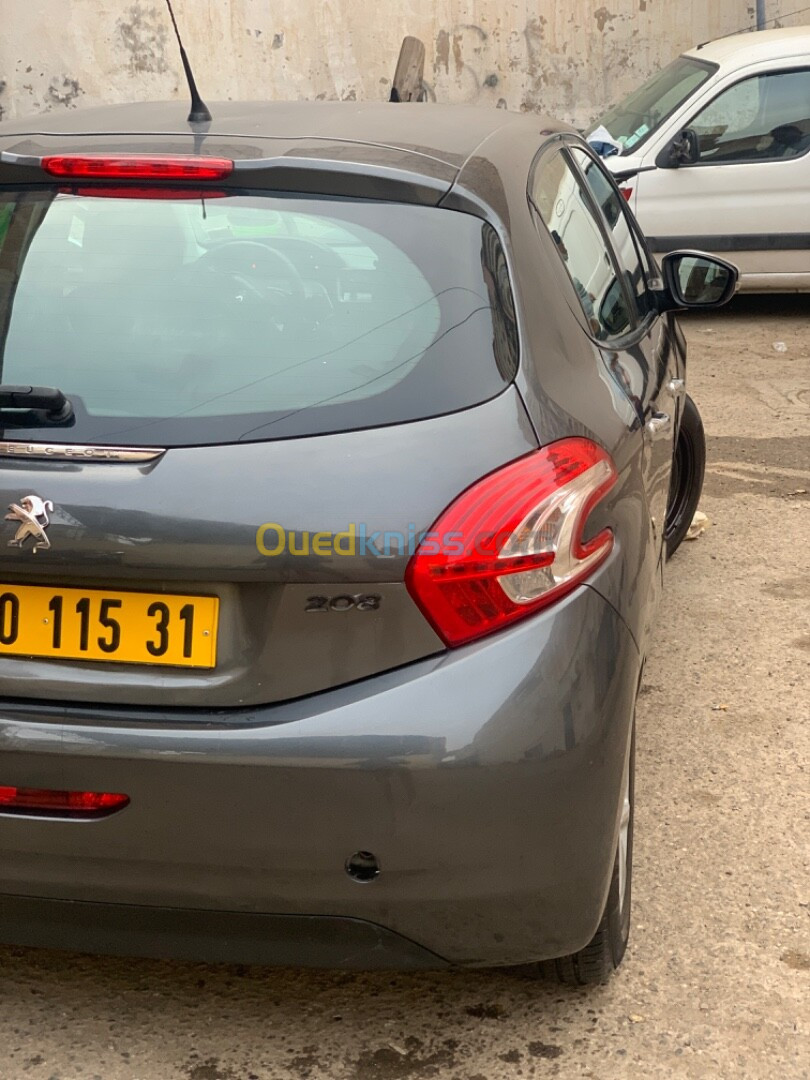 Peugeot 208 2015 208