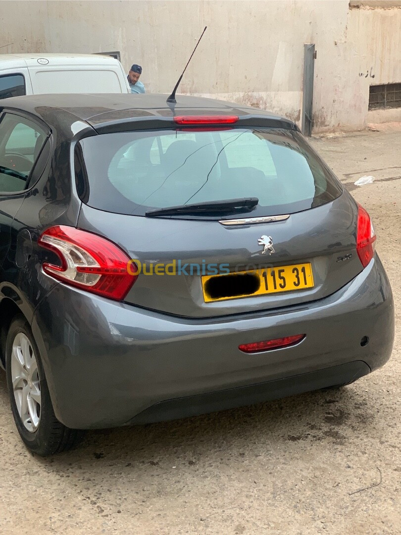 Peugeot 208 2015 208