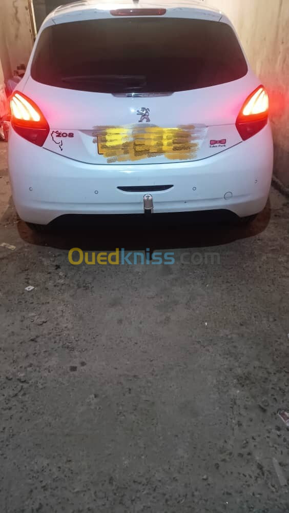 Peugeot 208 2015 Allure Facelift