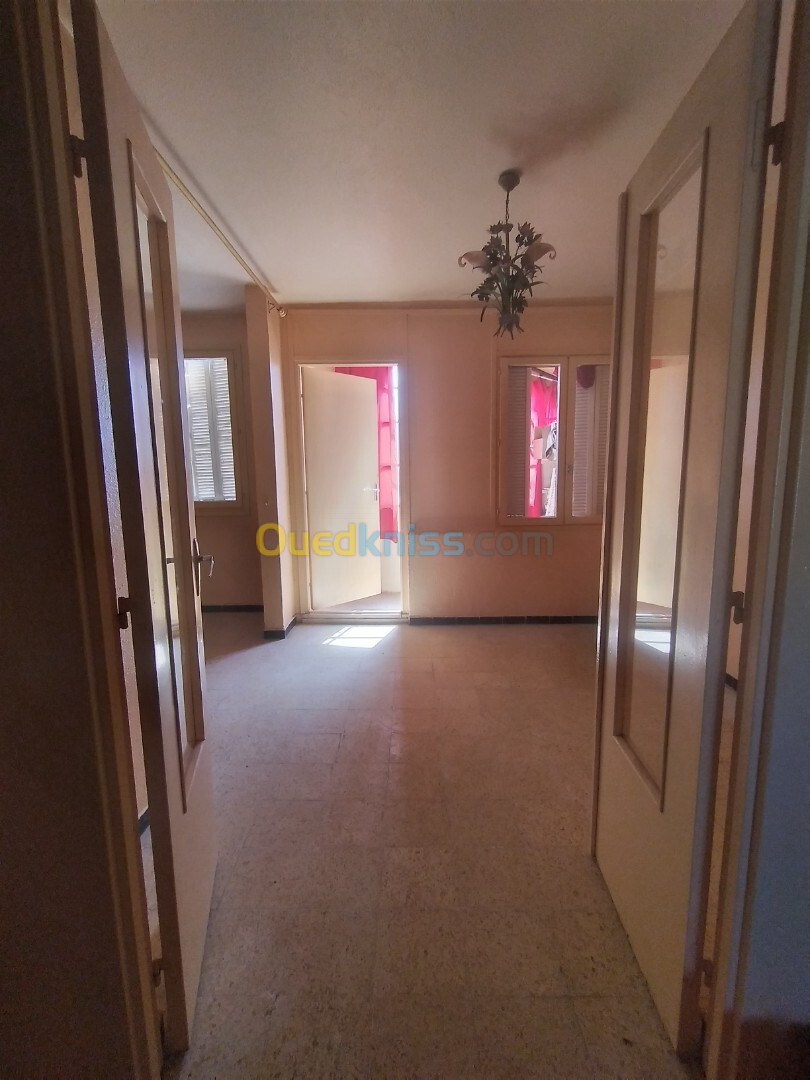 Vente Appartement F5 Tiaret Tiaret