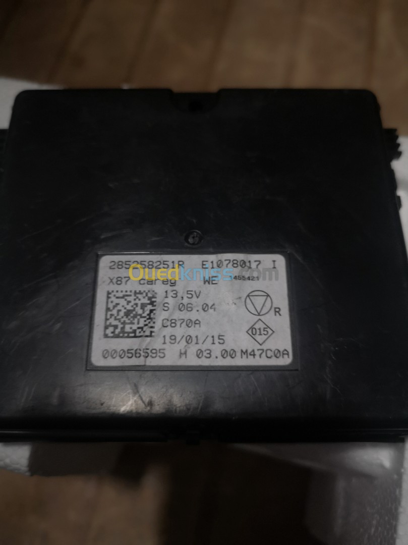 Calculateur MODULE CLIMATISATION RENAULT CAPTUR / CLIO 4 ref. : 285258251R