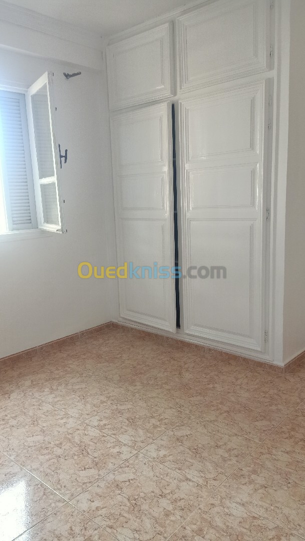 Location Appartement F4 Alger Said hamdine