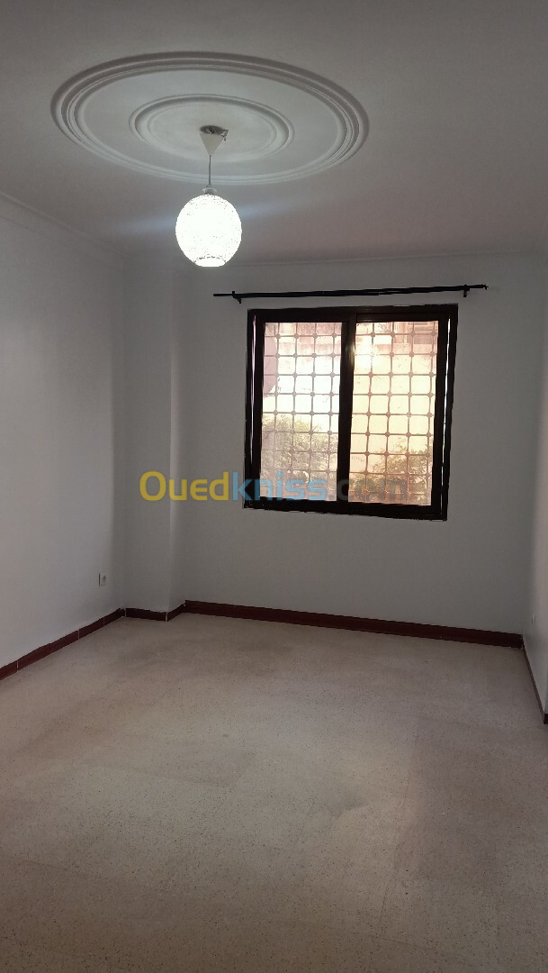 Location Appartement F3 Alger Said hamdine