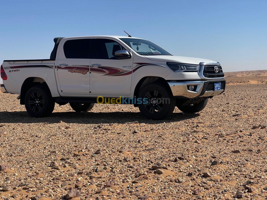 Toyota Hilux 2022 LEGEND SC 4x4