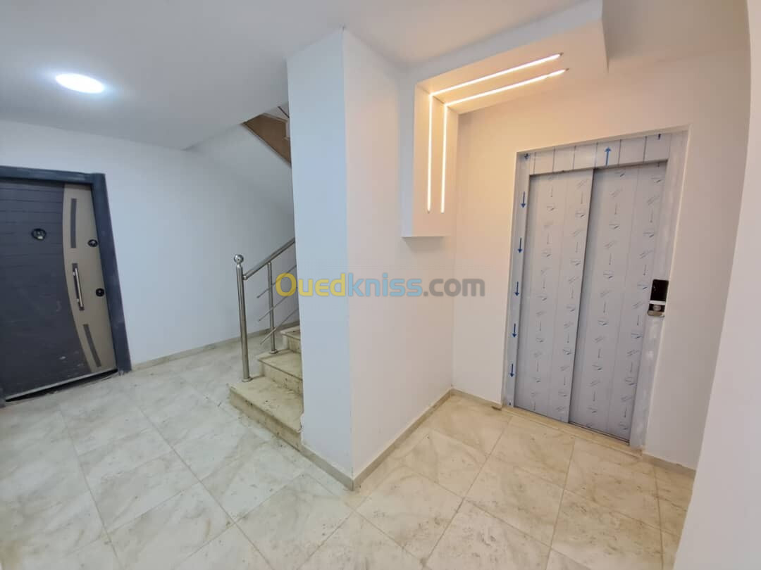 Vente Appartement F2 Alger Bordj el kiffan