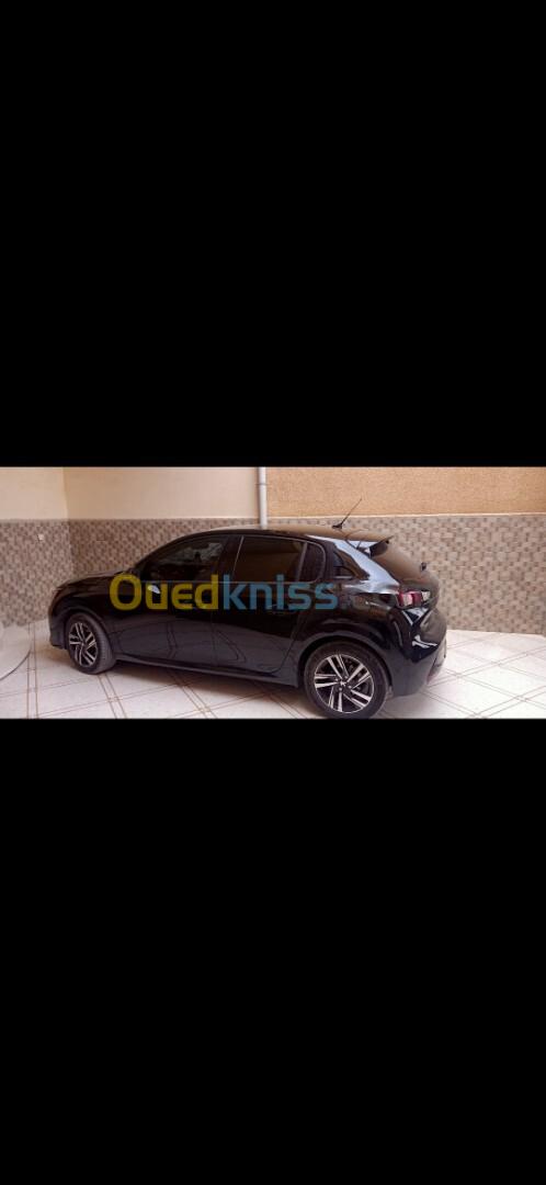 Peugeot 208 2022 Allure