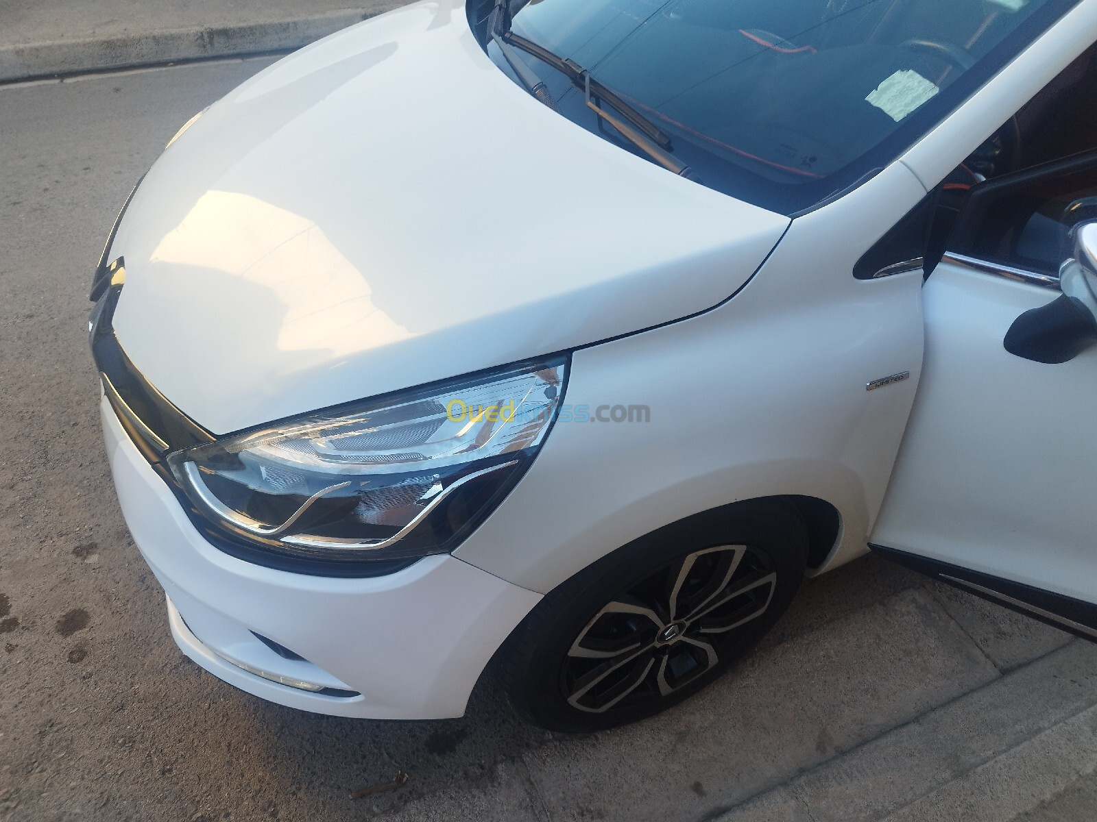 Renault Clio 4 2019 Limited 2