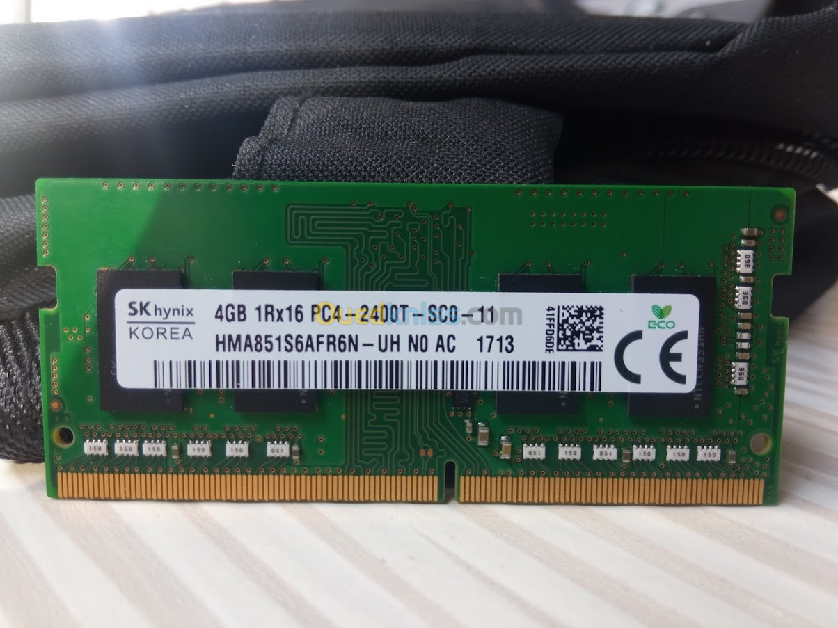 Barrette de RAM SoDimm 4GB - DDR4 - 1Rx16 PC4 - 2400T - SC0 - 11