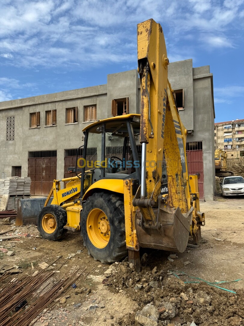 Komatsu retro chargeur WB93R 2010