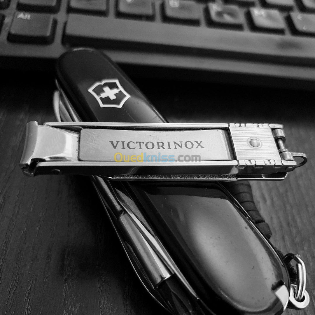 VICTORINOX COUPE ONGLES 