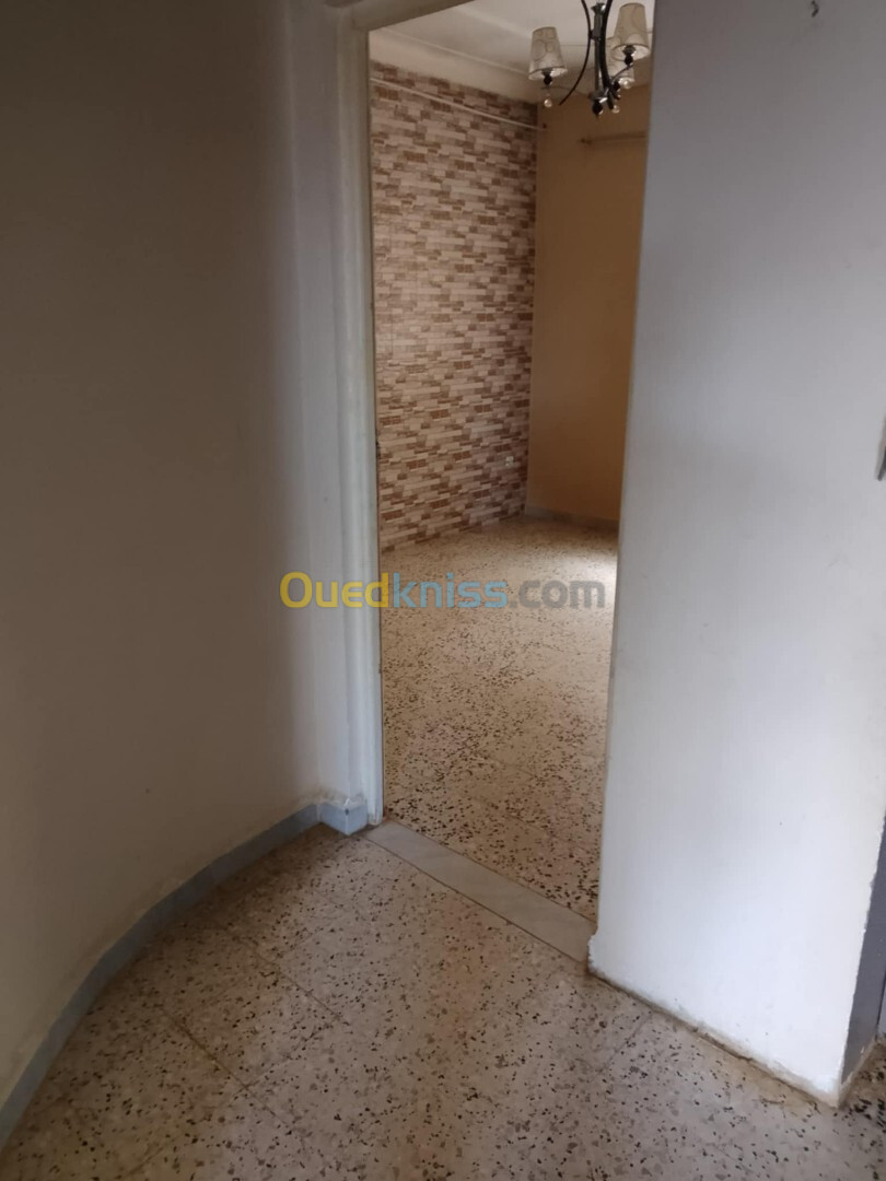 Location Niveau De Villa F4 Alger Khraissia