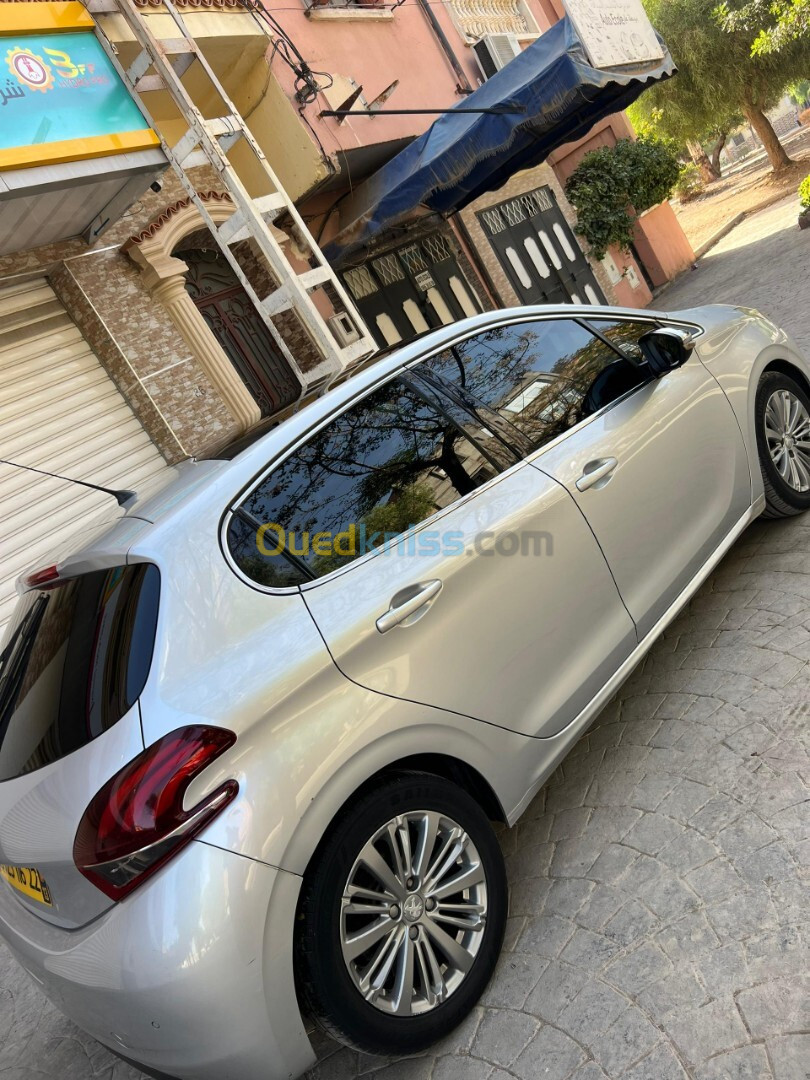 Peugeot 208 2016 Allure Facelift