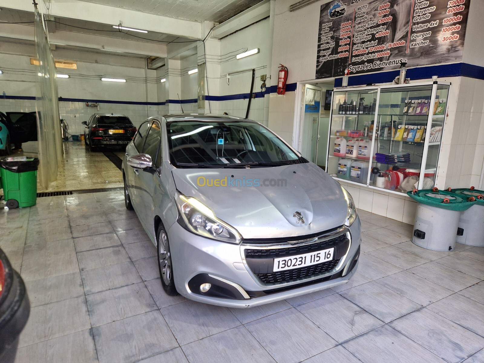 Peugeot 208 2015 Allure Facelift