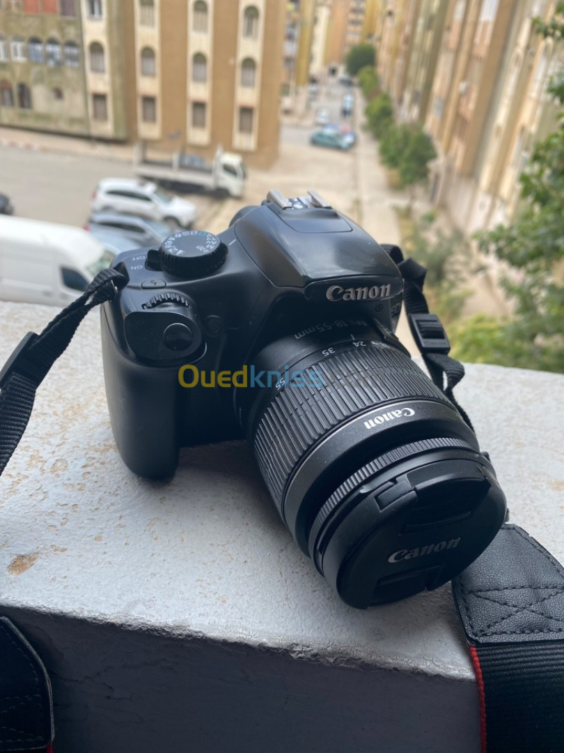 Canon 1100d avec objectif 18-55mm +chargeur + batterie 