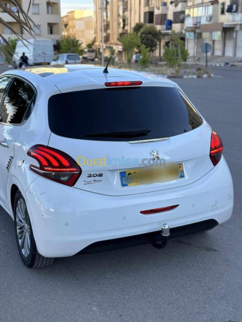 Peugeot 208 2015 Allure