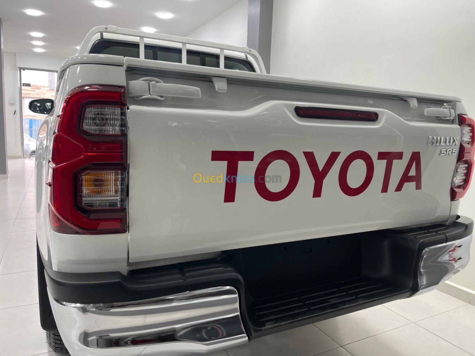 Toyota Hilux 2024 Srs