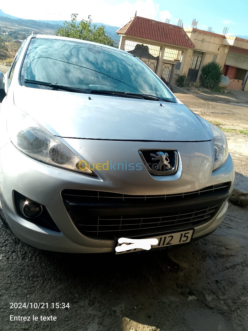 Peugeot 207 2012 Fennec