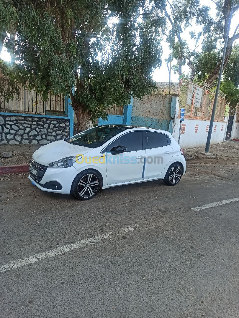 Peugeot 208 2017 GT Line