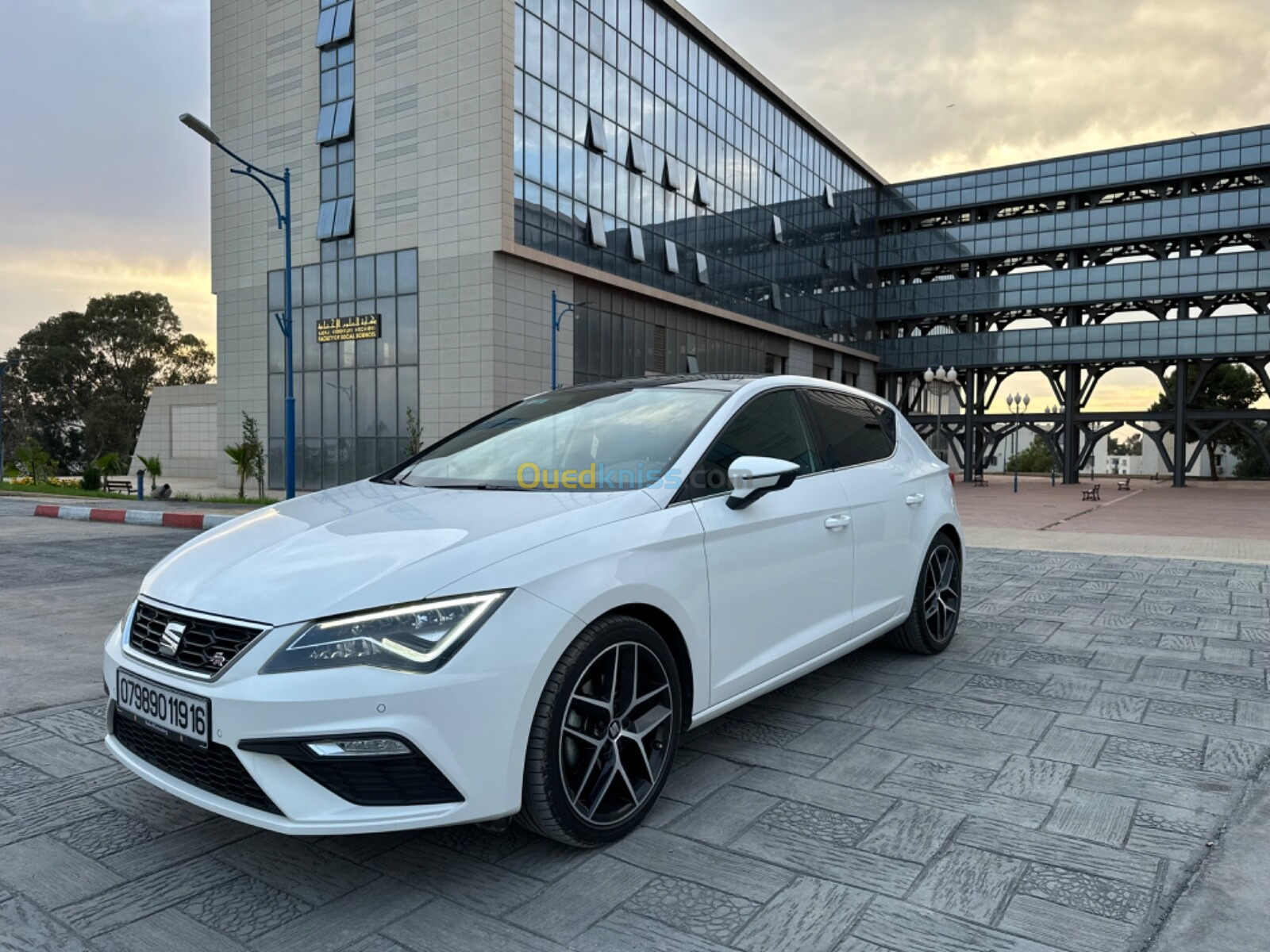 Seat Leon 2019 FR beats