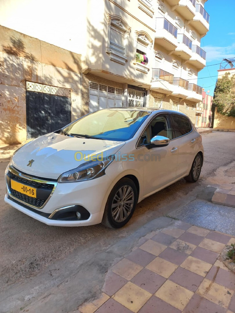 Peugeot 208 2016 Active Facelift