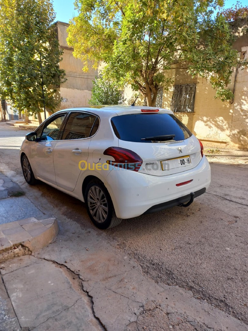 Peugeot 208 2016 Active Facelift