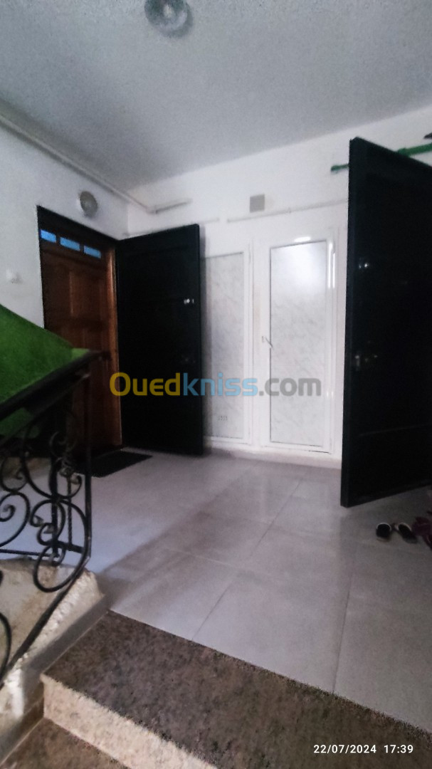 Vente Appartement F4 Alger Bordj el bahri