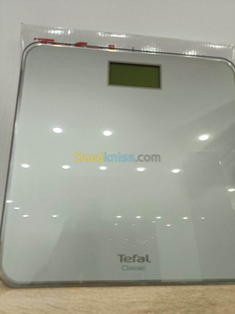 TEFAL Pese personne balance electronique en verre trempé 160kg CLASSIC