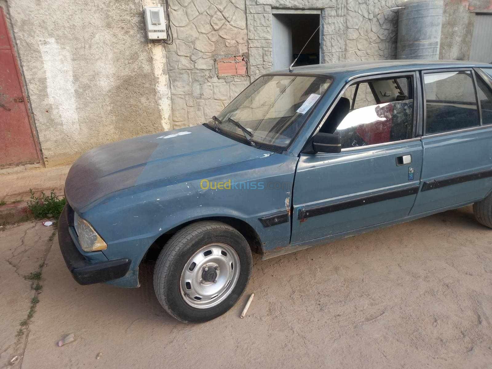 Peugeot 305 1983 305